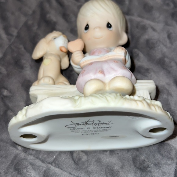 Vintage 1979 Jonathan & David figurine “Loving is Sharing” imperfections see pic - Picture 5 of 8